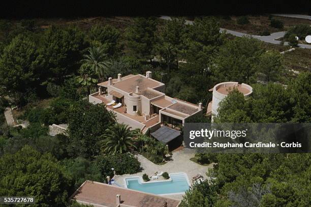 Vue aérienne de la villa de Keke Rosberg sur l’ile d’Ibiza.