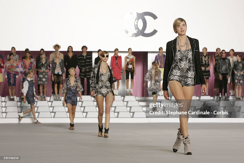 Chanel Spring Collection 2006 Models on the catwalk at the