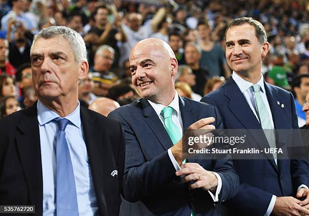 Ángel María Villar Llona, fisrt Vice President of UEFA, FIFA President Gianni Infantino and King Felipe VI of Spain look on after the UEFA Champions...