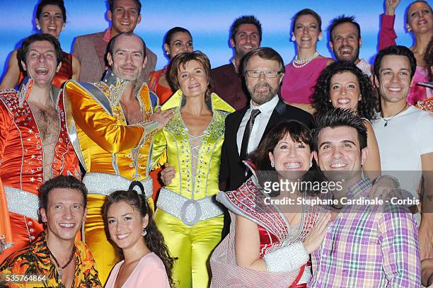 Jerome Pradon, Claire Guyot, Björn Kristian Ulvaeus , Gaelle Gauthier and Dan Menash on stage during the premiere of "Mamma Mia !" at Theatre Mogador...