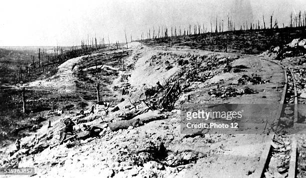 The death ravine between the Fortresses of Douaumont and Vaux France - World War I, Vincennes. War Museum.