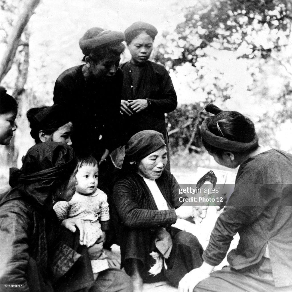 Vu Thi Hang, mother of the last heroin Bui Thi Cuc (1953)