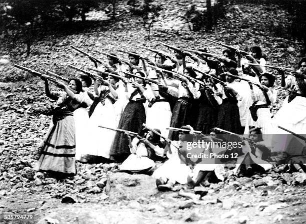 Female soldiers, known as 'Las Adelitas', during the Mexican Revolution , Mexico,, Washington. Library of Congress, .