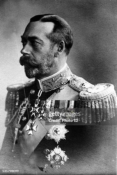 Le Roi George V of England, , Second son of Edward VII, Brother of the Duke of Clarence, King of Great Britain and Ireland from 1910 to 1936,...