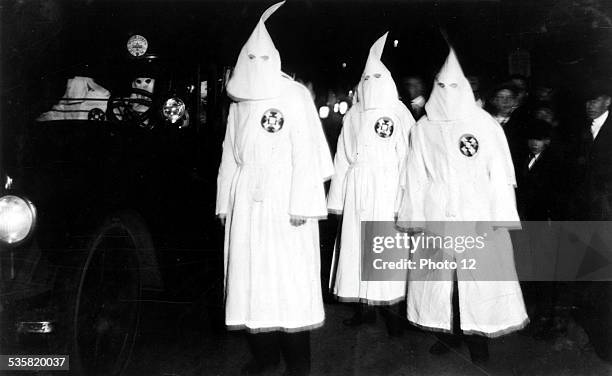 Ku Klux Klan parade in Virginia, March 18 1922, United States, Washington. Library of Congress, .