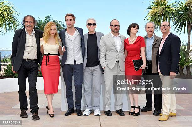 Paulo Branco, Sarah Gadon, Robert Pattinson, David Cronenberg, Paul Giamatti, Emily Hampshire, Don Dellilo and Martin Katz at the photo call for...