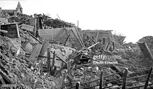 Italy, 1915 Earthquake in Avezzano and Marsica. Relief and military in the rubble of Avezzano destroyed by the earthquake. The Marsica earthquake of...