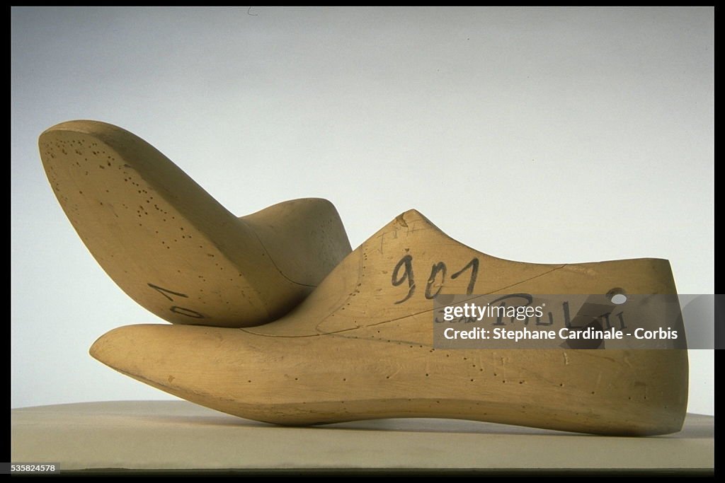 RAYMOND MASSARO, BOOTMAKER FOR THE STARS