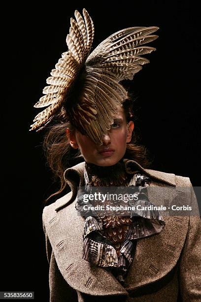 Model on the catwalk at the Alexander Mc Queen ready-to-wear Fall-Winter 2006-2007 collection fashion show.