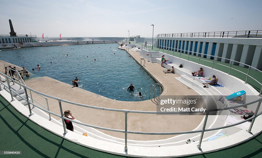 Art Deco Lido Re-opens For The Bank Holiday Weekend