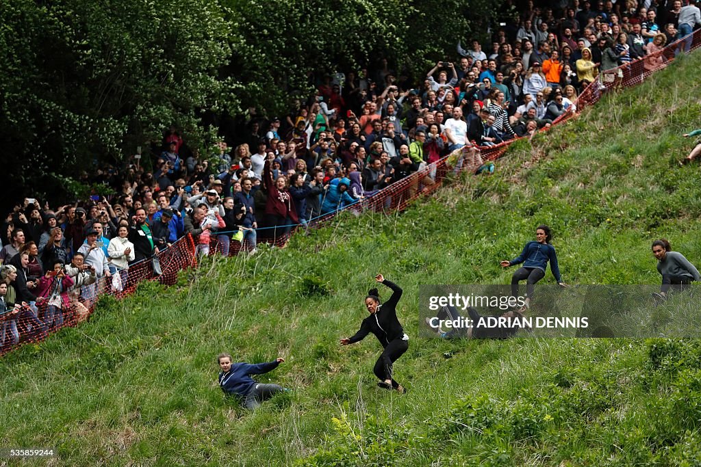 BRITAIN-TRADITION-CHEESE ROLLING