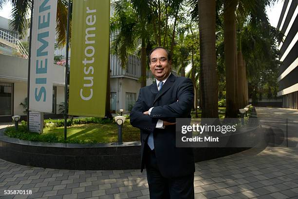 Sunil Mathur Microprocessor 74 Sunil Mathur Stock Photos, High-Res Pictures, and Images - Getty Images