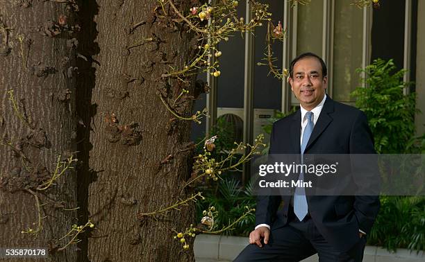 Sunil Mathur Microprocessor 74 Sunil Mathur Stock Photos, High-Res Pictures, and Images - Getty Images