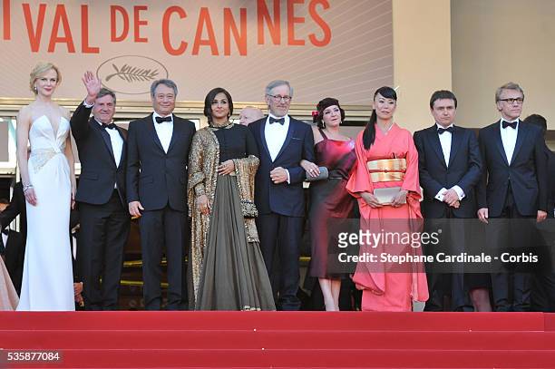 Jury members Nicole Kidman, Daniel Auteuil, Ang Lee, Vidya Balan, President of the Feature Film Jury Steven Spielberg, jury members Lynne Ramsay,...