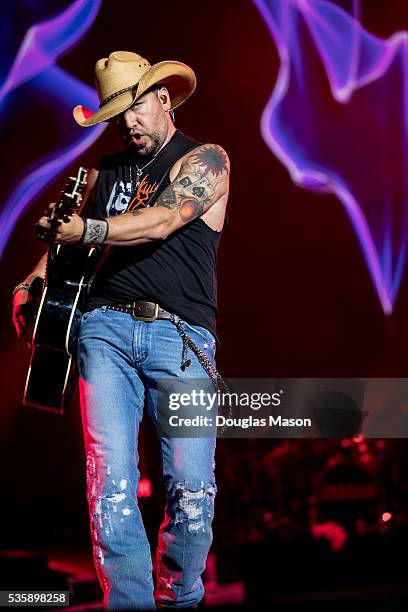 Jason Aldean performs during the Country 500 Music Festival 2016 at the Daytona International Speedway in Daytona Beach Florida.