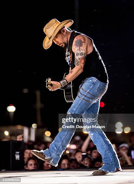 Jason Aldean performs during the Country 500 Music Festival 2016 at the Daytona International Speedway in Daytona Beach Florida.