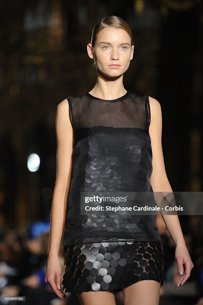 France - Stella McCartney - Fall/Winter 2010-2011 - Paris Fashion Week Ready To Wear