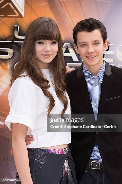 Hailee Steinfeld and Asa Butterfield attend the 'Ender's Game' Photocall, in Paris.