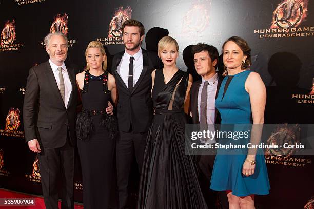 Director Francis Lawrence, actors Elizabeth Banks, Liam Hemsworth, Jennifer Lawrence, Josh Hutcherson and producer Nina Jacobson attend 'The Hunger...