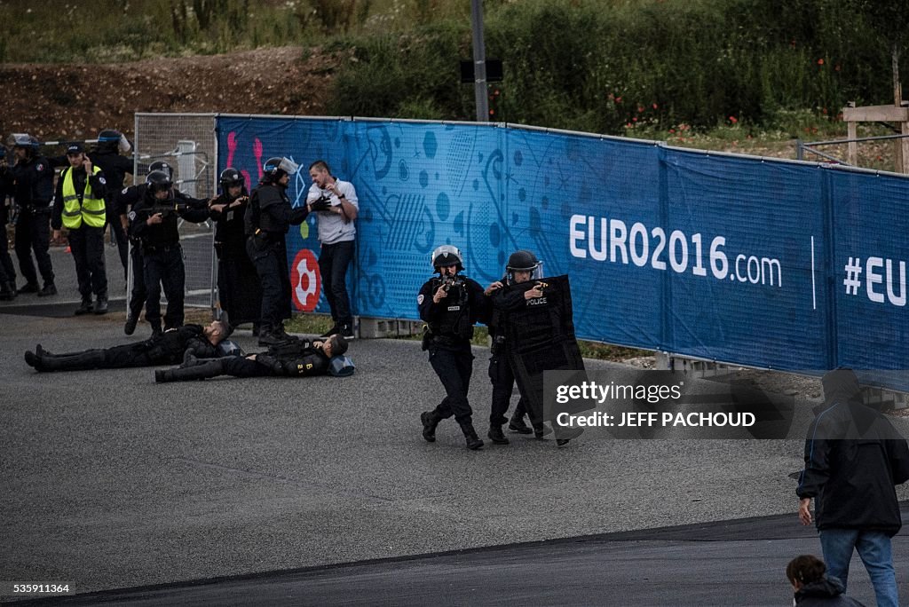 FRANCE-SECURITY-FBL-EURO-2016