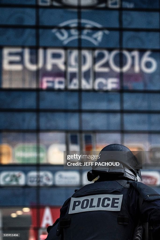 FRANCE-SECURITY-FBL-EURO-2016