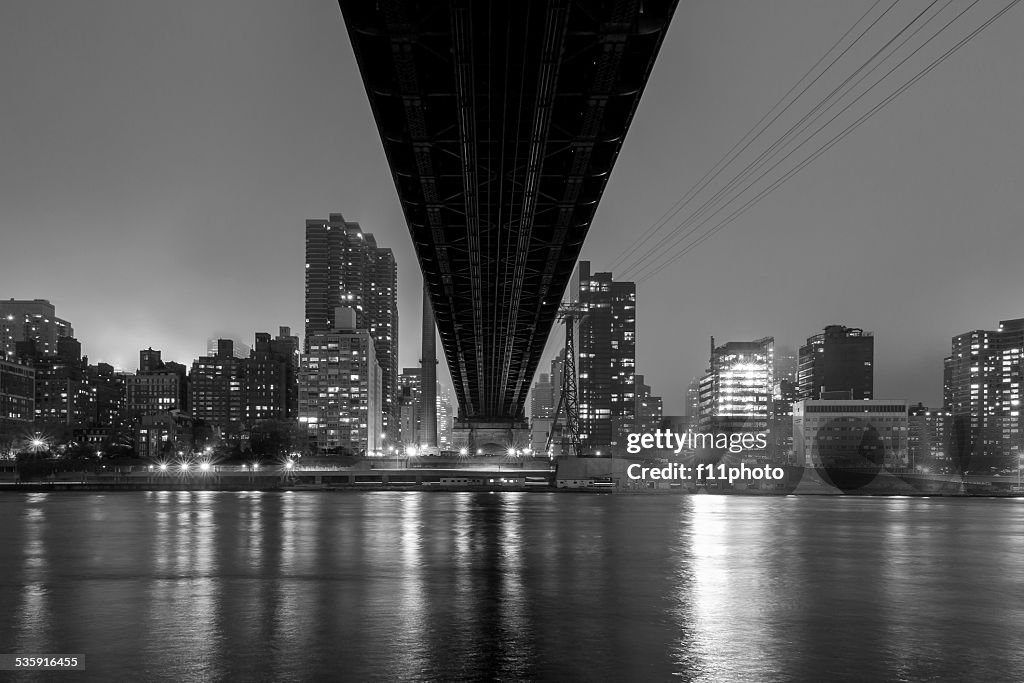 Queen Bridge, New York skyline