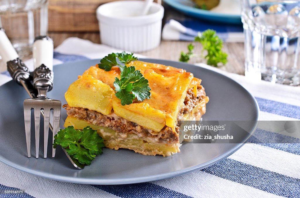 Graten potatoes and minced meat