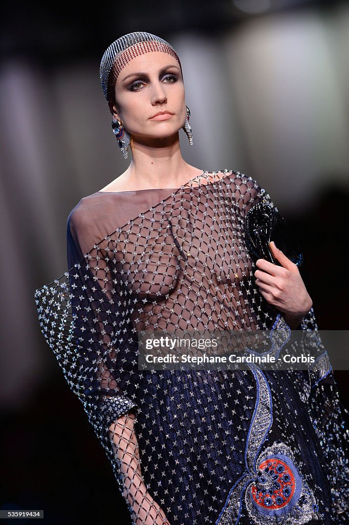 France - Giorgio Armani Prive : Runway - Paris Fashion Week - Haute Couture S/S 2014