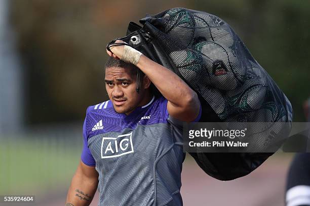 Ofa Tu'ungafasi of the All Blacks carrys the balls during a New Zealand All Blacks training session at Trusts Stadium on May 31, 2016 in Auckland,...