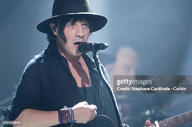282 Indochine Sirkis Stock Photos High Res Pictures And Images 282-indochine-sirkis-stock-photos-high-res-pictures-and-images
