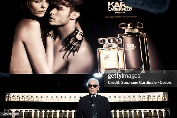 347 Karl Lagerfeld New Perfume Stock Photos and High-Res Images