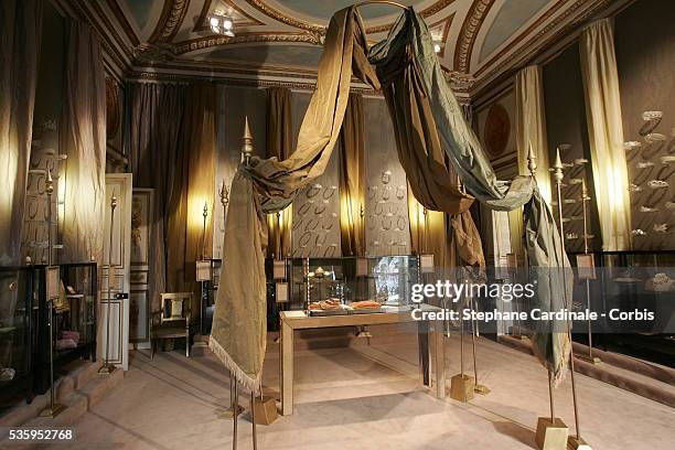 Chaumet Place Vendome Photos and Premium High Res Pictures - Getty Images