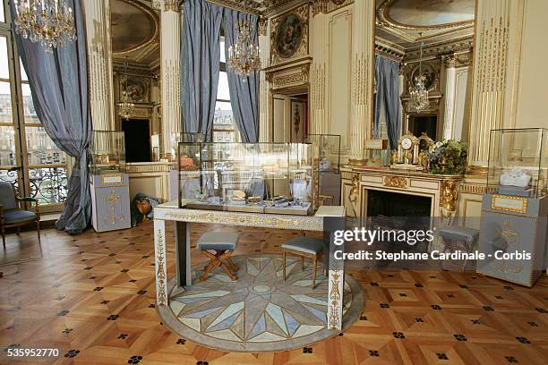 Chaumet Place Vendome Photos and Premium High Res Pictures - Getty Images