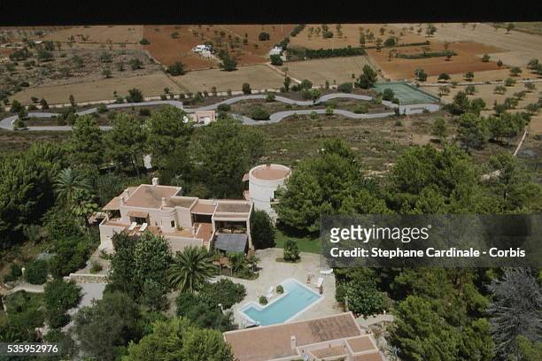 Vue aérienne de la villa de Keke Rosberg sur l’ile d’Ibiza.