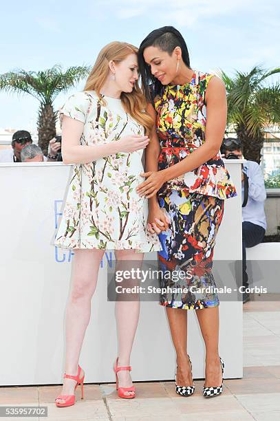 Mireille Enos and Rosario Dawson attend the "Captives" photocall during the 67th Cannes Film Festival.