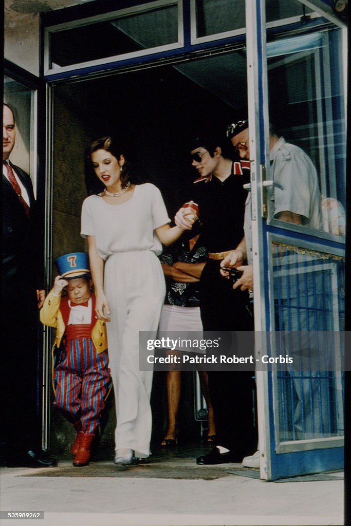 MICHAEL JACKSON AND LISA MARIE PRESLEY IN BUDAPEST