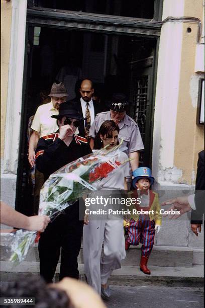 MICHAEL JACKSON AND LISA MARIE PRESLEY IN BUDAPEST