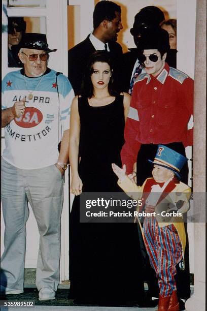 MICHAEL JACKSON AND LISA MARIE PRESLEY IN BUDAPEST