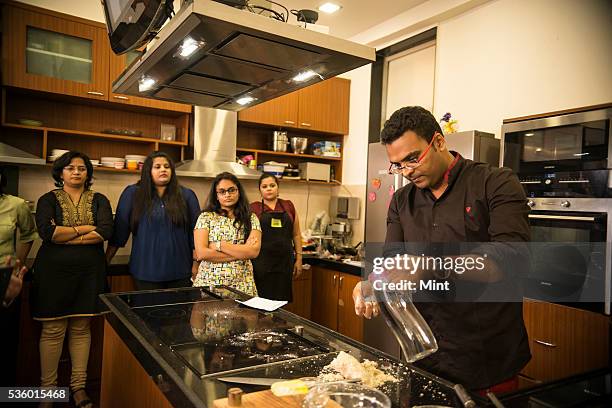 Varun Inambar Varun Inamdar Photos and Premium High Res Pictures - Getty Images