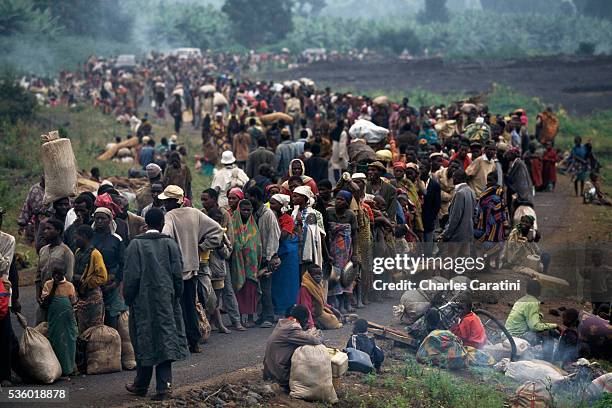 Exodus of refugees from Rwanda to Zaire, fleeing the civil war.