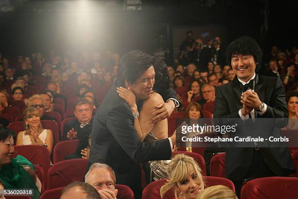 Do Yeon Jeon, Chang Dong Lee and Kang Ho Song at the closing ceremony of the 60th Cannes Film Festival.