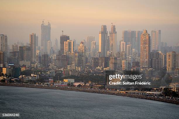 marine drive in mumbai - mumbai stock-fotos und bilder