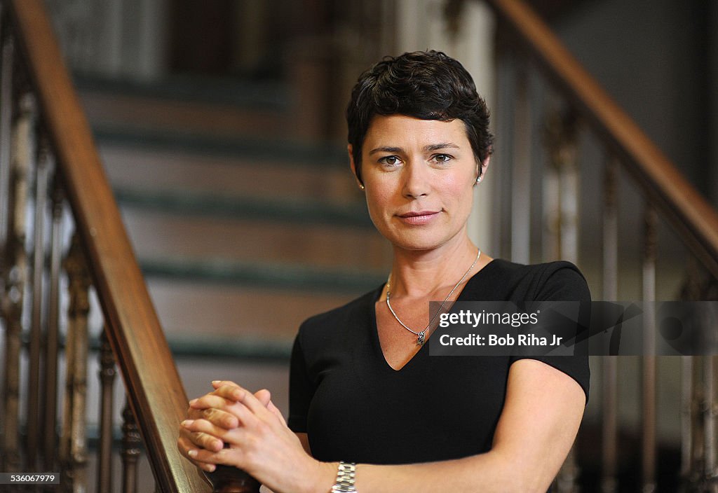 Maura Tierney...
