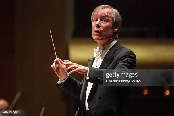 David Robertson leading the New York Philharmonic in the program of Rachmaninoff, Chopin, Stravinsky and Bartok at Avery Fisher Hall on Wednesday...