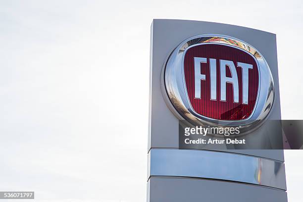 979 Fiat Logo Stock Photos, High-Res Pictures, and Images - Getty Images
