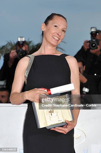 Emmanuelle Bercot, winner of the Best Performance by an Actress award for her performance in 'Mon Roi' at a photocall for the winners of the Palme...