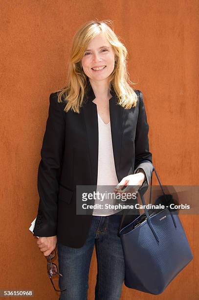 Isabelle Carre attends the 2015 Roland Garros French Tennis Open - Day Seven, on May 30, 2015 in Paris, France.