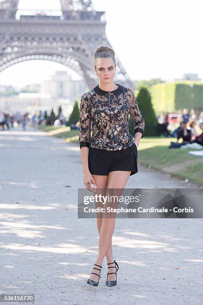 Cara Delevingne attends the photocall of the movie 'Paper Towns' on the Champs De Mars on June 17, 2015 in Paris, France.