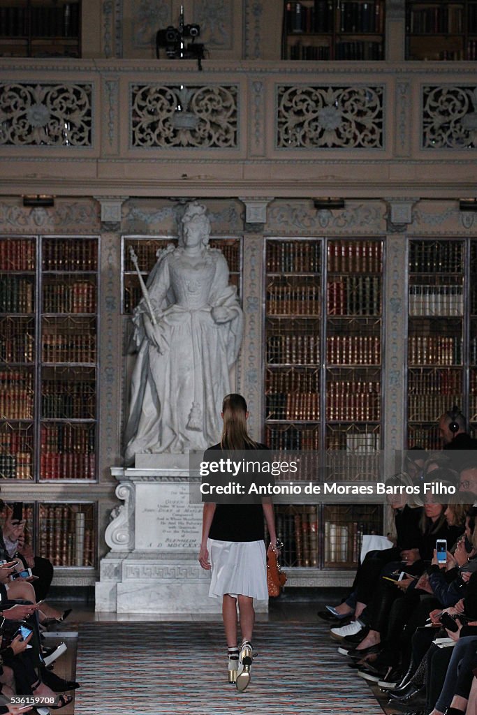 Christian Dior S/S17 Cruise Collection - Show