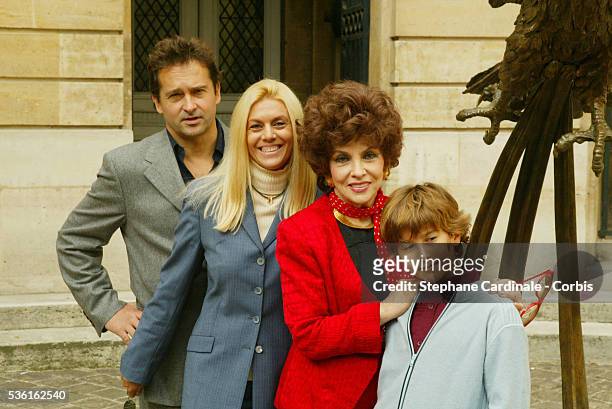 Gina Lollobridgida, her grand son Dimitri, her son Milko and his wife